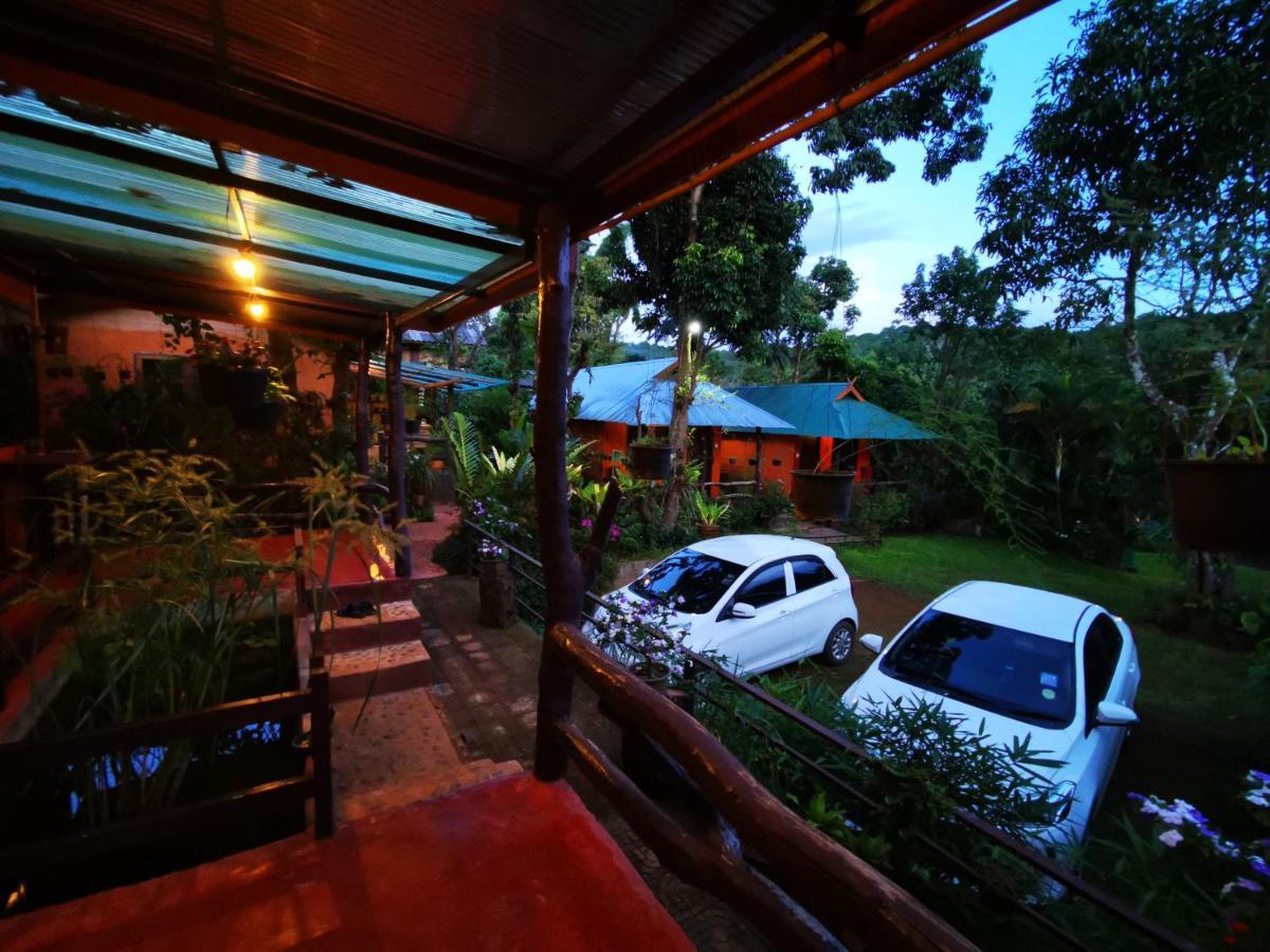 บ้านดินโฮมสเตย์ ปางอุ๋ง Ban Huai Makhuea Som Экстерьер фото